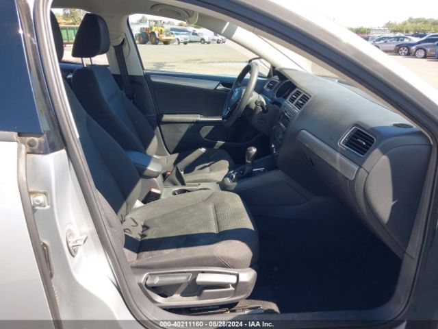 3VWB17AJ0FM298655 Volkswagen Jetta 1.8t Se