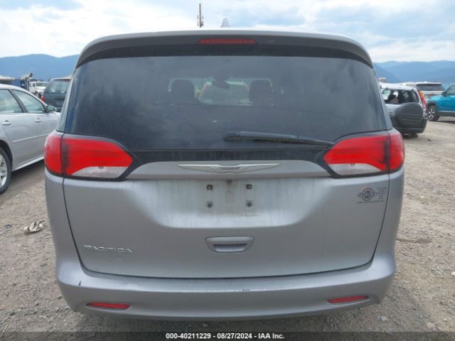 2C4RC1DG1HR610132 Chrysler Pacifica Touring