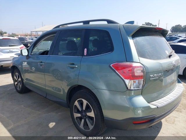 Subaru Forester 2.5i Limited 2018 JF2SJAJC0JH573554 Image 3