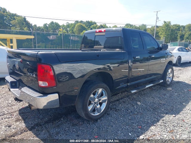 1C6RR7GT9JS155620 RAM 1500 Big Horn Quad Cab 4x4 6'4 Box