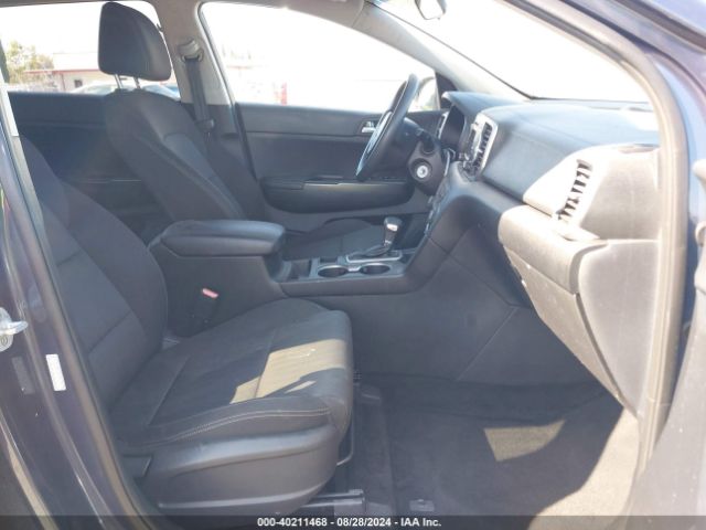 KNDPMCAC7H7079165 KIA Sportage Lx
