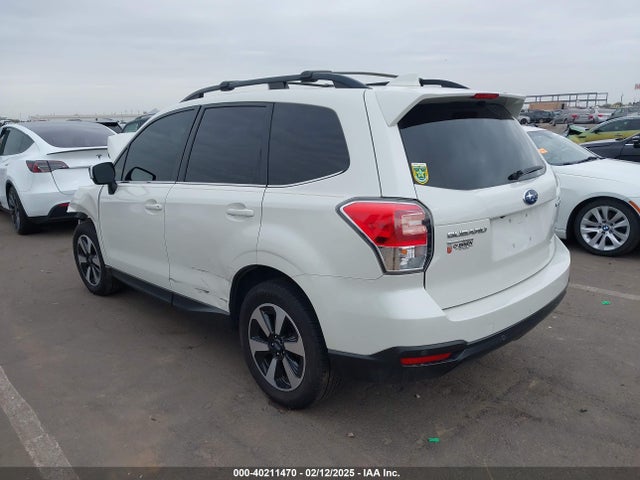 Subaru Forester 2.5i Limited 2018 JF2SJARCXJH421348 Image 3