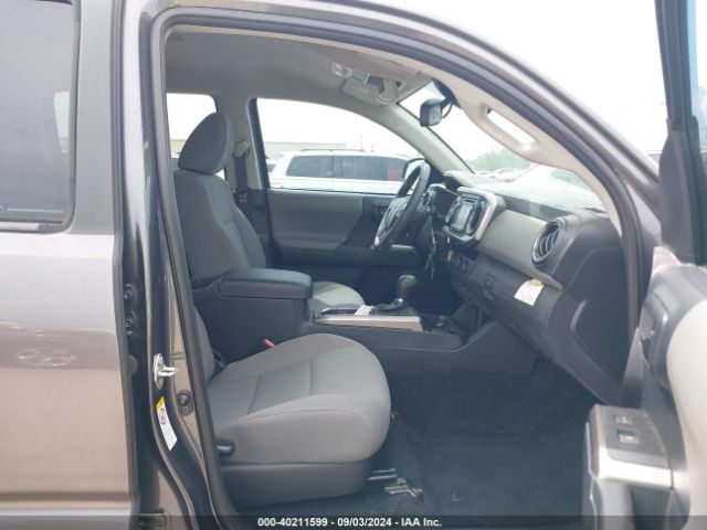 5TFAZ5CN5JX058161 Toyota Tacoma Sr5 V6