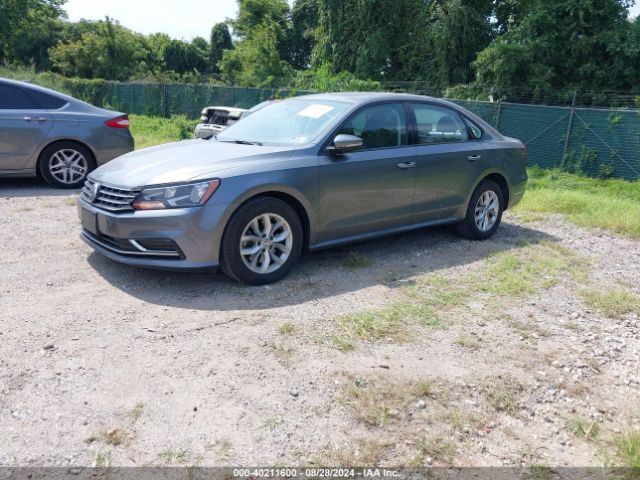 1VWAA7A38JC026300 Volkswagen Passat 2.0t R-line/2.0t S