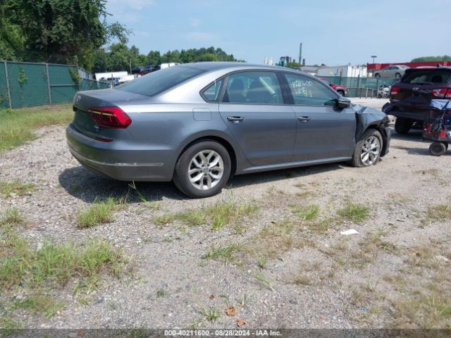 1VWAA7A38JC026300 Volkswagen Passat 2.0t R-line/2.0t S