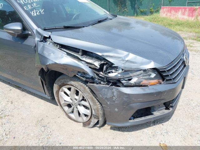 1VWAA7A38JC026300 Volkswagen Passat 2.0t R-line/2.0t S