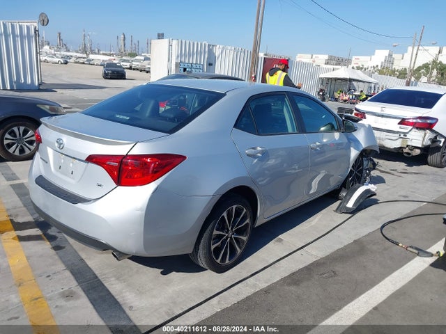 Toyota COROLLA SE 2019 2T1BURHE4KC136934 Image 4