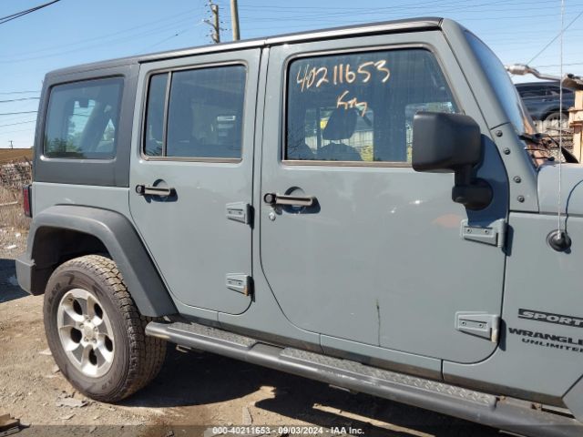 1C4BJWDG8FL712490 Jeep Wrangler Unlimited Sport