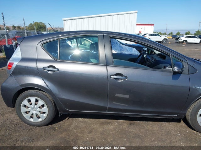 Продаж на аукціоні авто 2013 Toyota Prius C One, vin: JTDKDTB36D1556092, номер лоту: 40211754