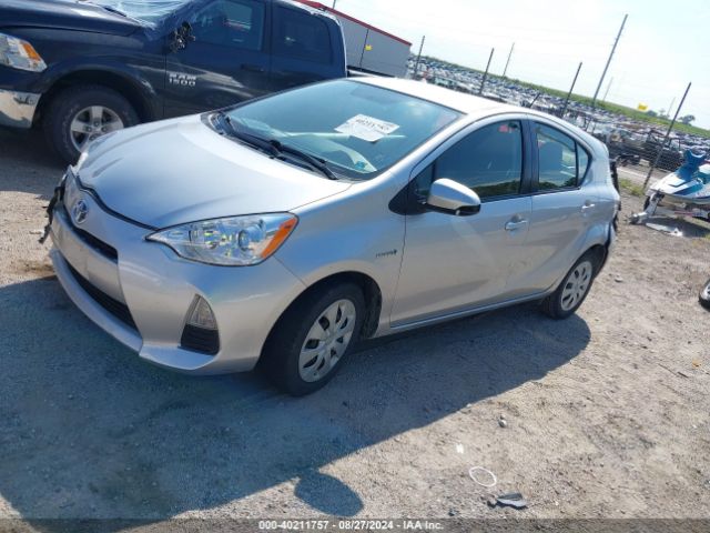 JTDKDTB30E1563198 Toyota Prius C Two