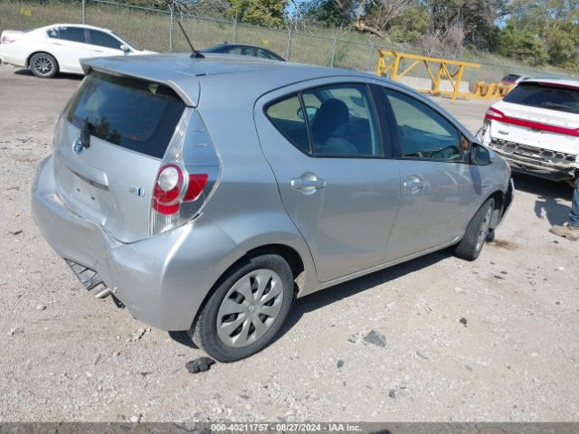 JTDKDTB30E1563198 Toyota Prius C Two