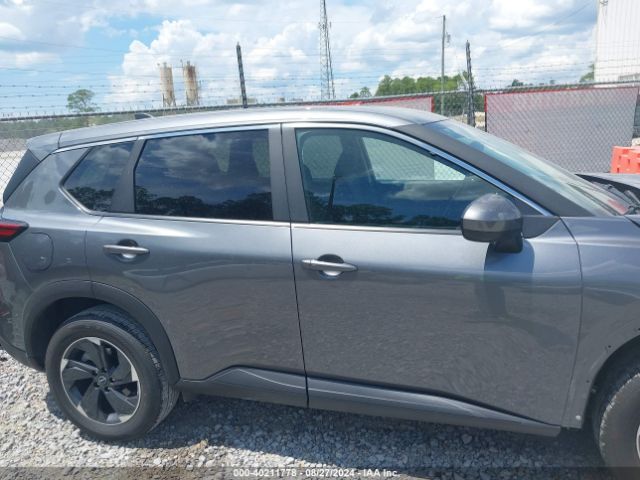 5N1BT3BA0RC702169 Nissan Rogue Sv Fwd