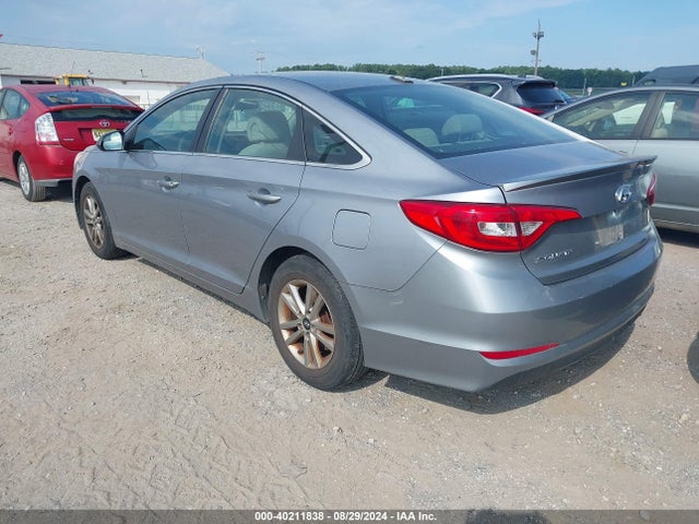 Hyundai SONATA SE 2015 5NPE24AF3FH122499 Image 3