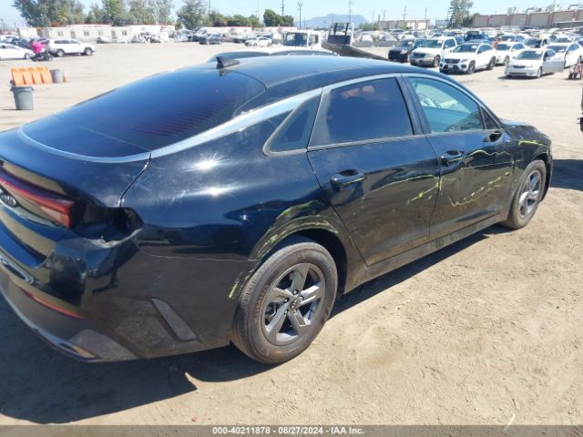 5XXG24J21MG022819 KIA K5 LX