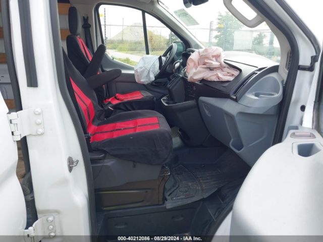 1FTYR1ZM7JKA59332 Ford Transit-250