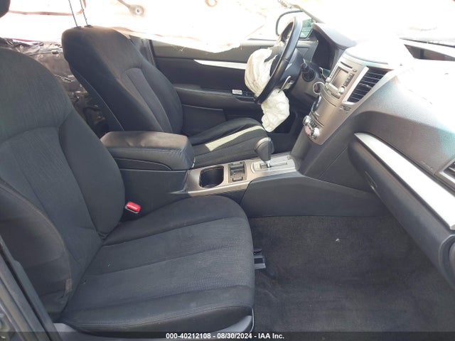 Subaru Outback 2.5i Premium 2014 4S4BRCCC6E3281096 Image 5
