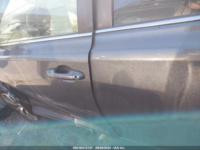 Toyota Rav4 Xle 2016 JTMWFREV0GJ095598 Image 15