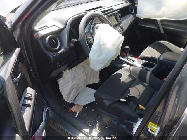 Toyota Rav4 Xle 2016 JTMWFREV0GJ095598 Image 20