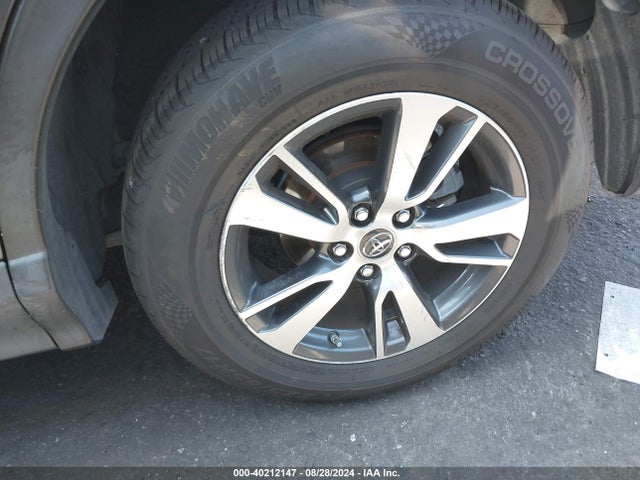 Toyota Rav4 Xle 2016 JTMWFREV0GJ095598 Image 22