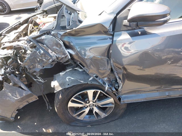 Toyota Rav4 Xle 2016 JTMWFREV0GJ095598 Image 6