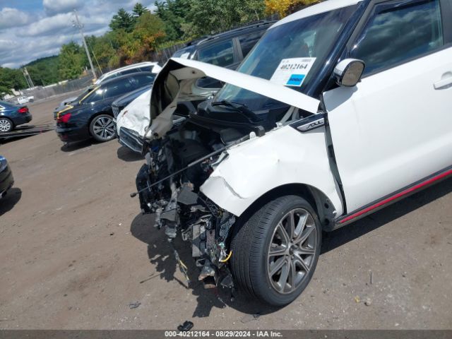 KNDJX3AA4K7656379 KIA Soul !