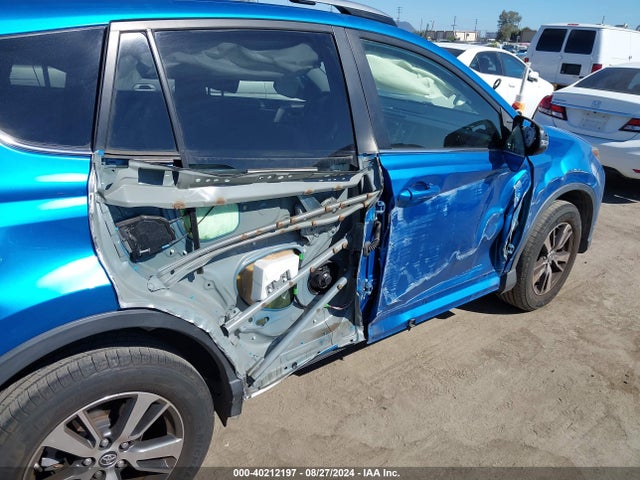 Toyota Rav4 Xle 2018 JTMRFREVXJJ229473 Image 6