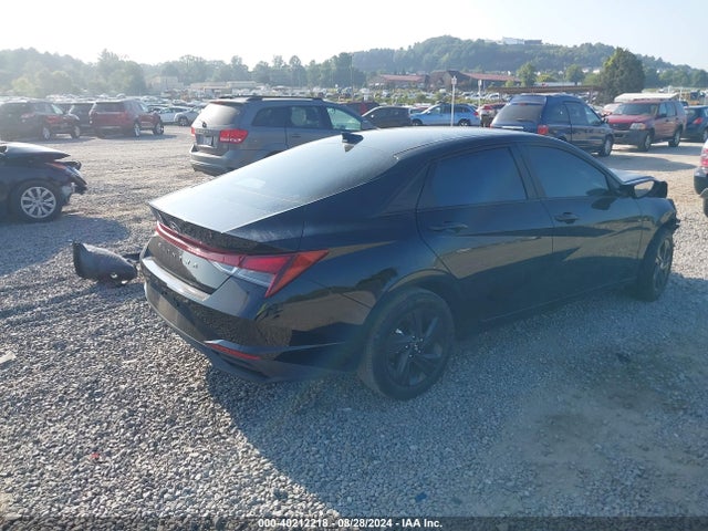 KMHLM4AG4PU573342 Hyundai ELANTRA SEL