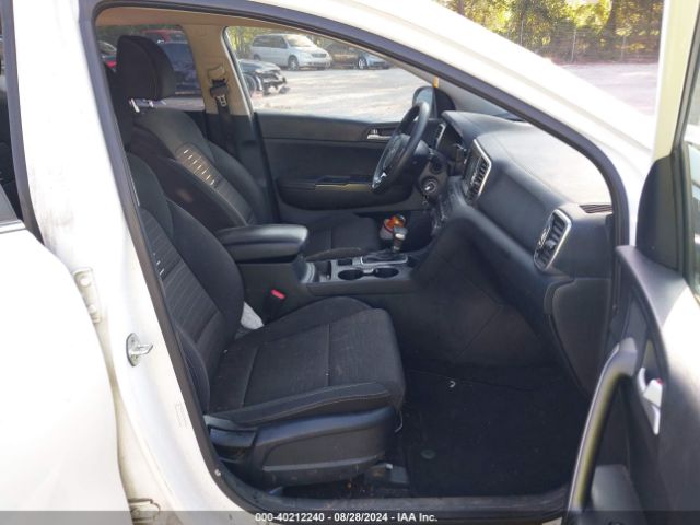 KNDPMCAC2J7382148 KIA Sportage Lx