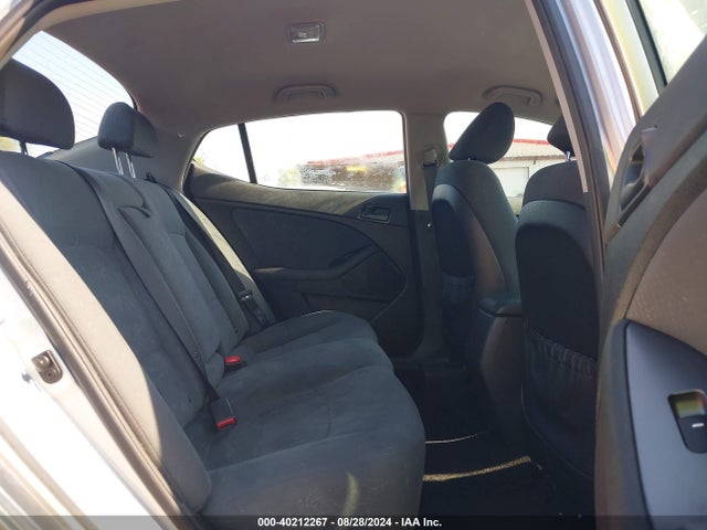 KIA Optima Lx 2015 5XXGM4A73FG446009 Image 8