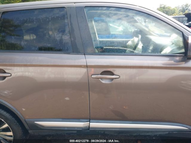 JA4AD2A31KZ052341 Mitsubishi Outlander Es