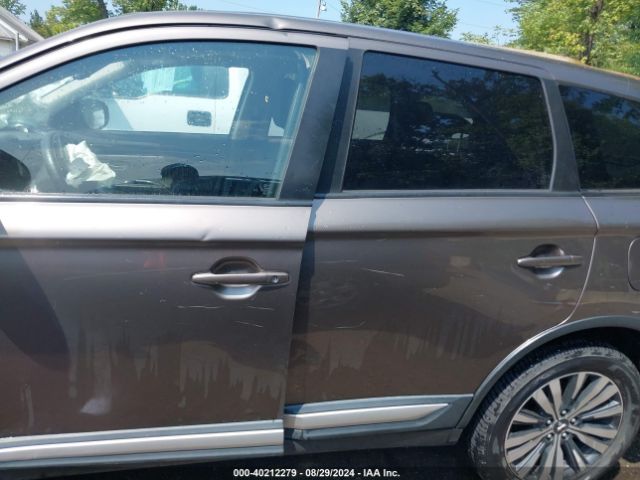 JA4AD2A31KZ052341 Mitsubishi Outlander Es