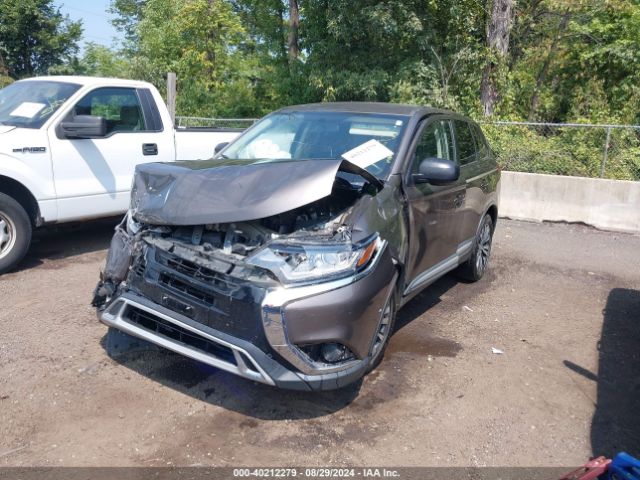 JA4AD2A31KZ052341 Mitsubishi Outlander Es