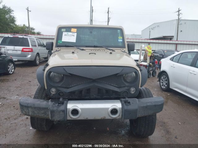 1C4BJWDG6GL290625 Jeep Wrangler Unlimited Sport
