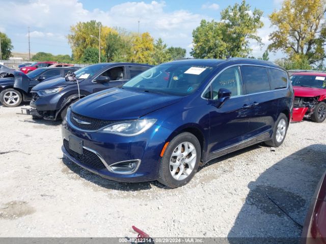 2C4RC1EG9JR171167 Chrysler Pacifica Touring L Plus