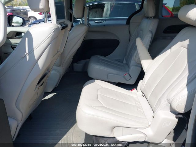 2C4RC1EG9JR171167 Chrysler Pacifica Touring L Plus