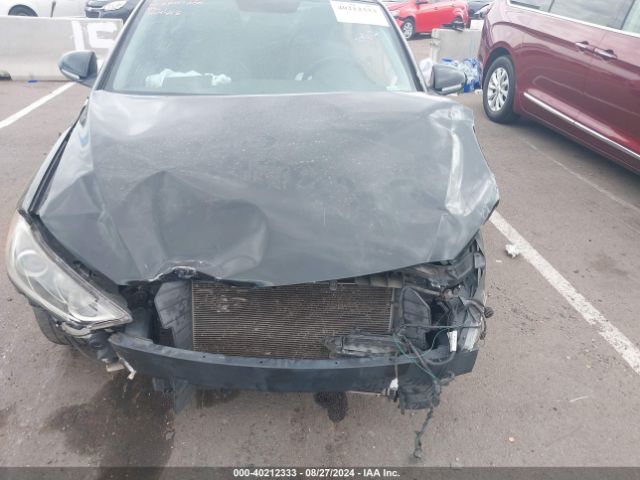 5NPD84LF3HH038421 Hyundai ELANTRA SE