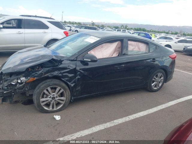 5NPD84LF3HH038421 Hyundai ELANTRA SE