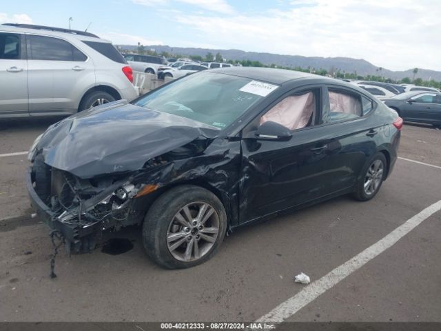 5NPD84LF3HH038421 Hyundai ELANTRA SE