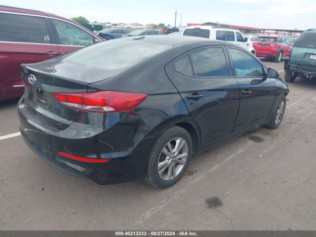 5NPD84LF3HH038421 Hyundai ELANTRA SE