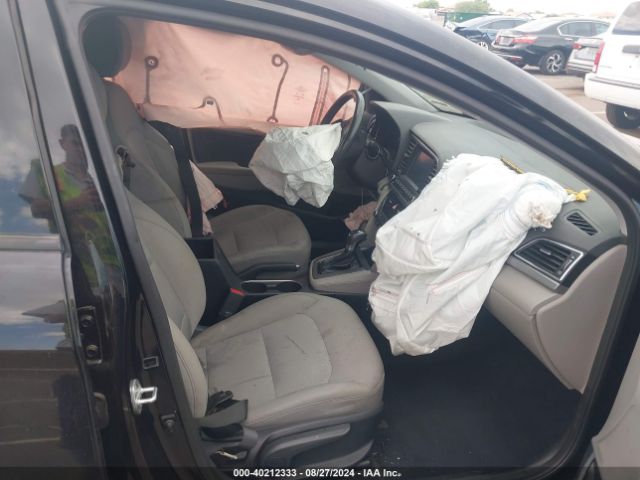 5NPD84LF3HH038421 Hyundai ELANTRA SE