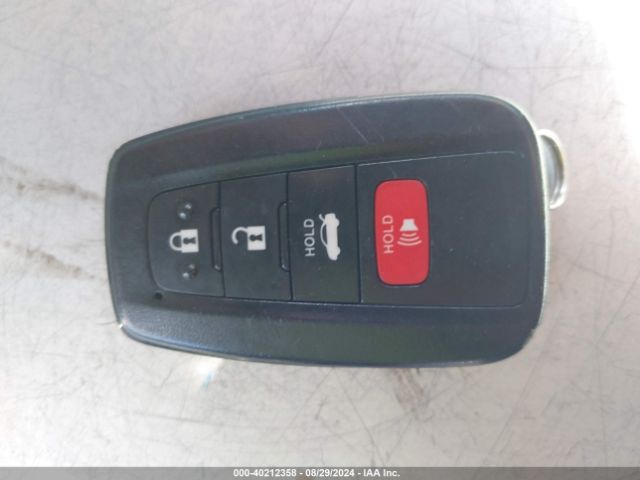 4T1F31AK1NU579633 Toyota Camry Xle Hybrid