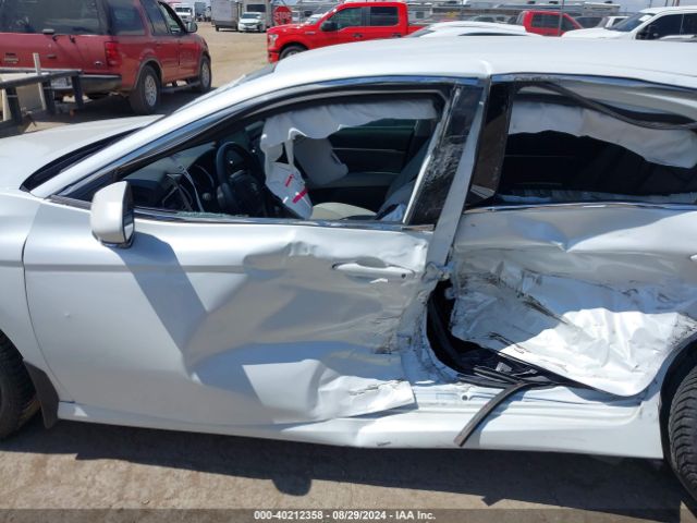 4T1F31AK1NU579633 Toyota Camry Xle Hybrid