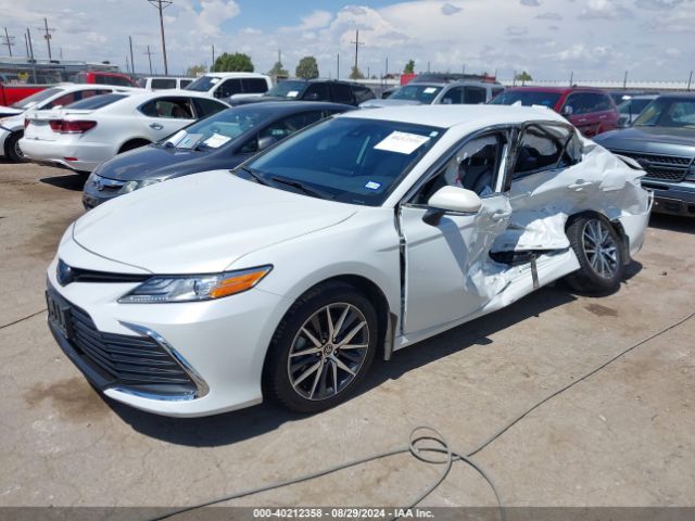 4T1F31AK1NU579633 Toyota Camry Xle Hybrid
