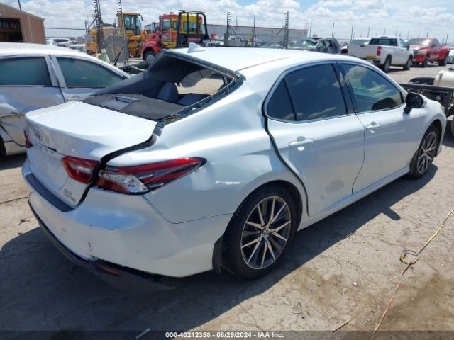 4T1F31AK1NU579633 Toyota Camry Xle Hybrid