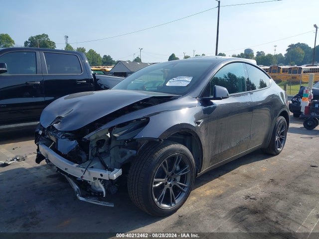 2024 TESLA MODEL Y 7SAYGDED5RF154108 Photo 1