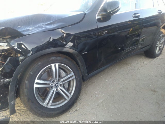 W1N0G8DB8LF770267 Mercedes-Benz GLC 300