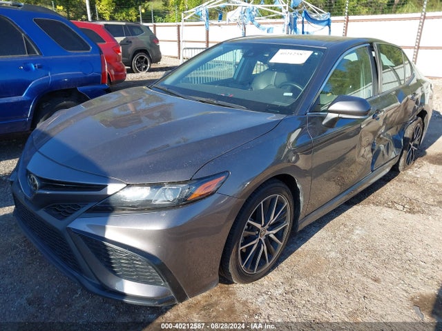 Toyota CAMRY SE 2022 4T1G11AK4NU685830 Image 2