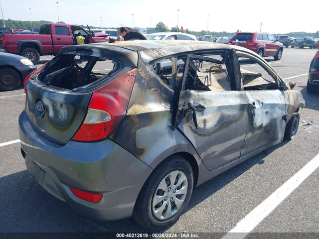 Hyundai ACCENT SE 2017 KMHCT5AE6HU300881 Image 4