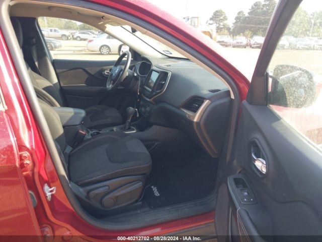 1C4PJLCB0FW539850 Jeep Cherokee Latitude