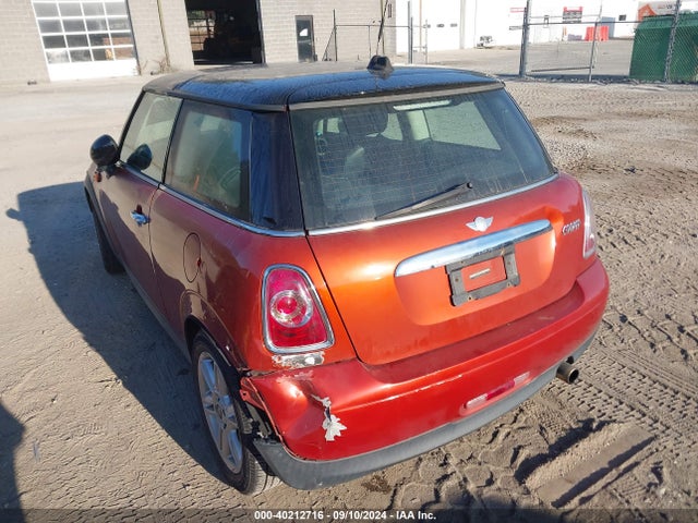 2012 MINI COOPER WMWSU3C50CT257150 Photo 2